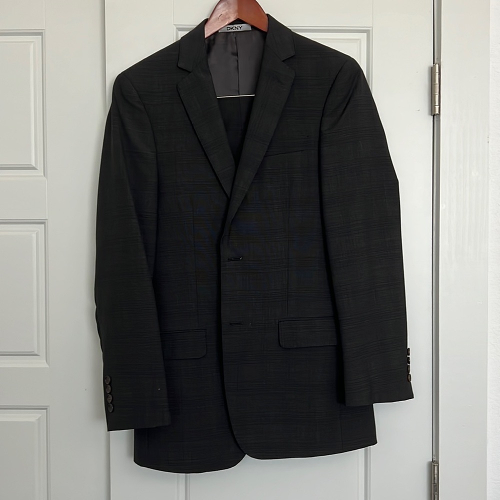 36R x 29R DKNY Suit